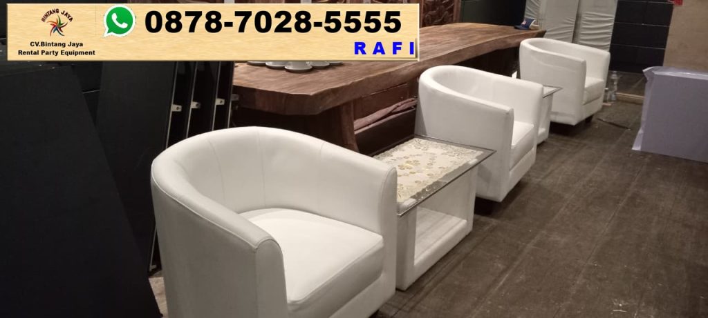 Rental Sofa Oval Dan Barstool Putih Jakarta