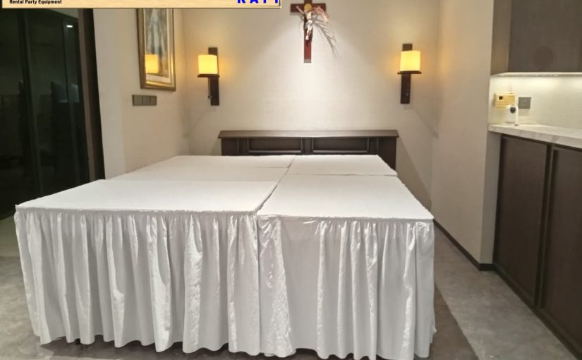 Sewa Meja Dan Panggung Set Backdrop Cikarang