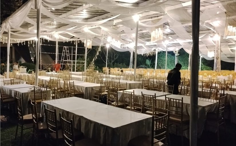 Sewa Tenda Lengkap, Karpet, Kursi Dan Meja Area Sumareccon Bekasi Barat