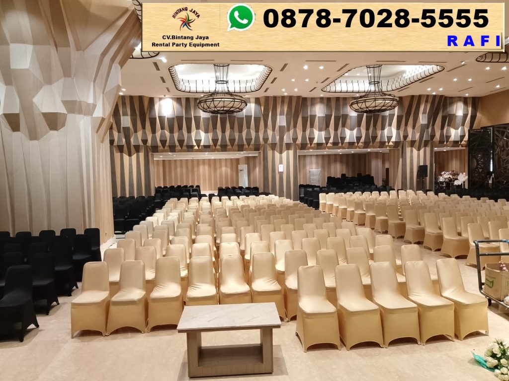 Sewa Kursi Futura Cover Street Gold Dan Hitam Event Di Kemayoran