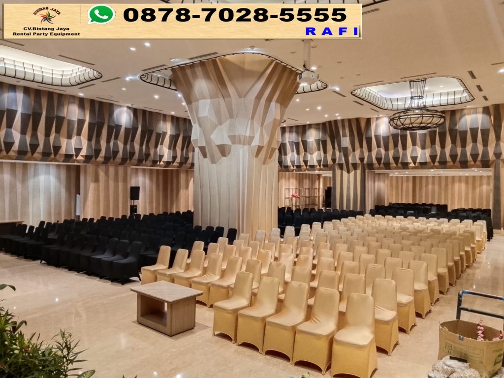 Sewa Kursi Futura Cover Street Gold Dan Hitam Event Di Kemayoran