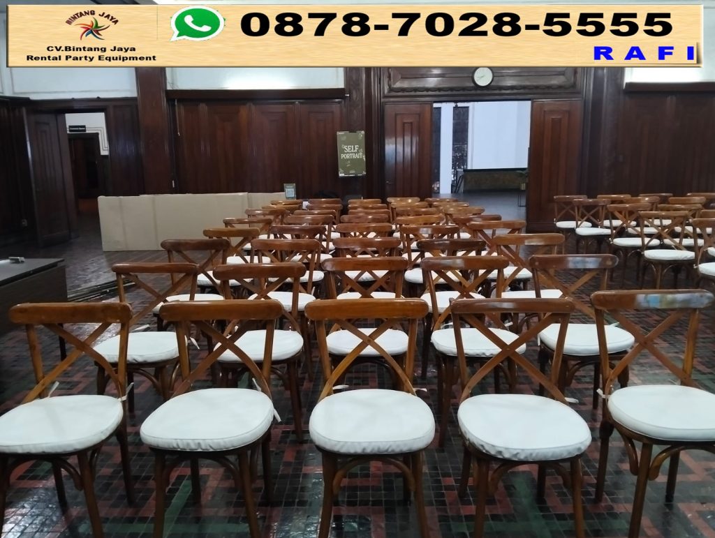 Rental Kursi Kayu Desain Silang Atau Cross Back Bekasi