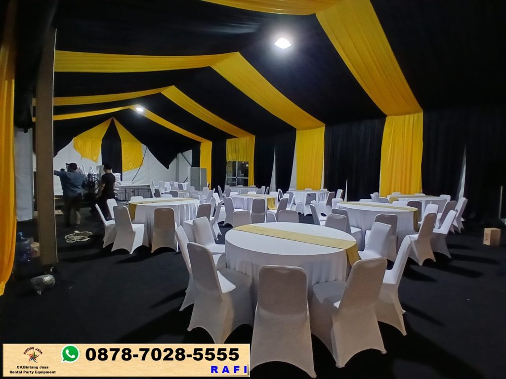 Sewa Meja, Kursi Dan Tenda Serut Gold Hitam Event Parkir Timur Senayan Jakpus