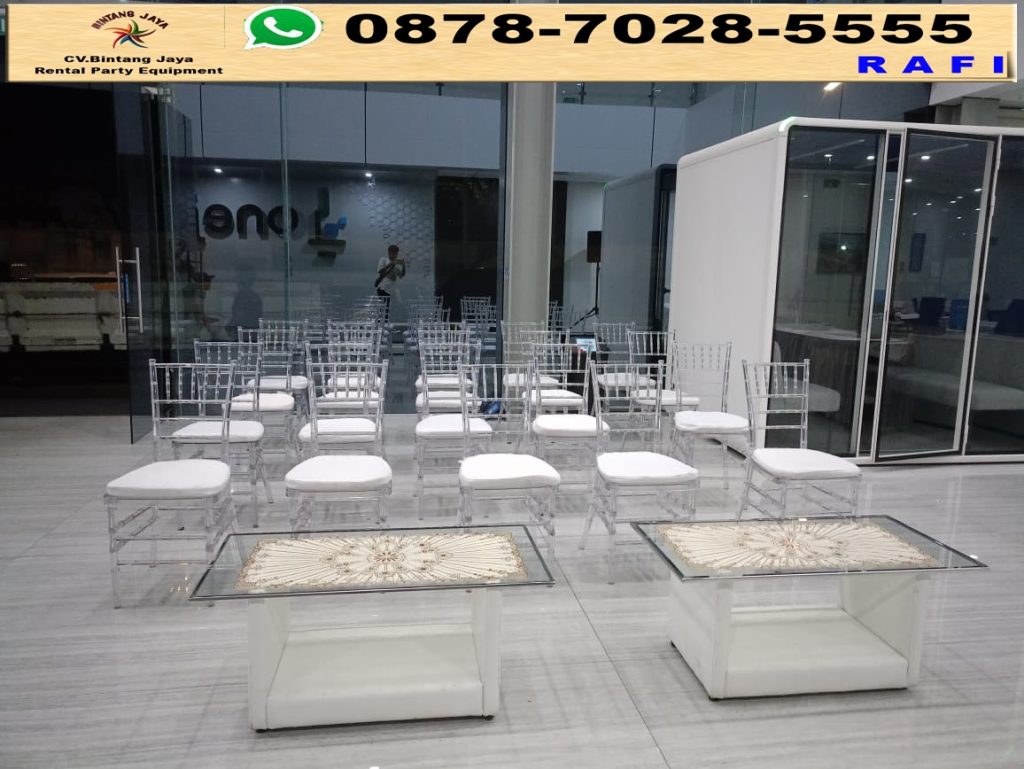 Rental Kursi Tiffany Serta Meja VIP Kaca Putih Jakarta