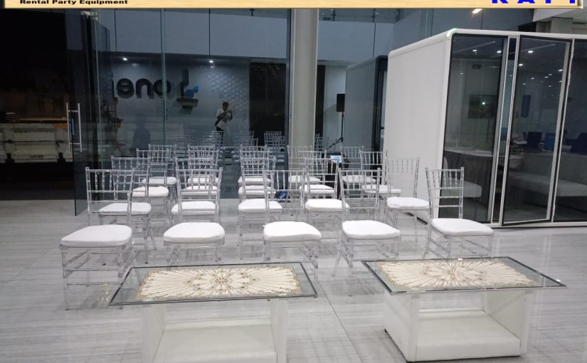 Rental Kursi Tiffany Serta Meja VIP Kaca Putih Jakarta